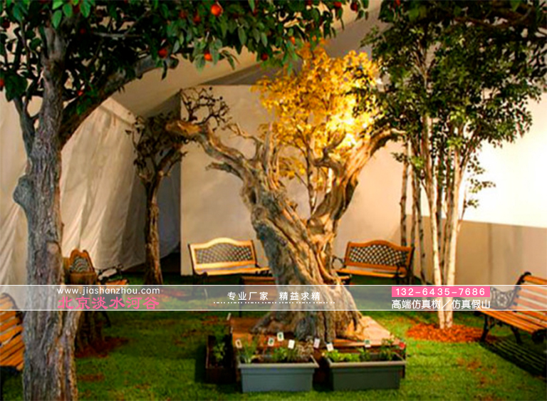 仿真樹包括水泥制作和玻璃鋼制作假樹兩種