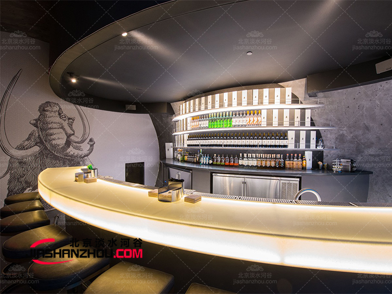 海南人造鹽洞餐廳創(chuàng)意設(shè)計時尚又實用