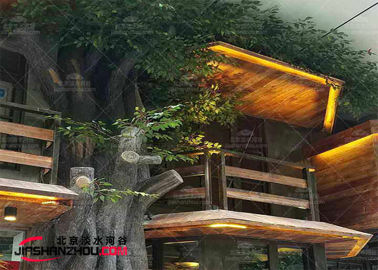 節日的仿真樹為您的環境增光添彩