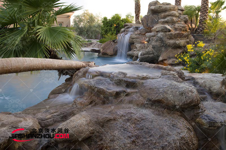 中國馬鎮(zhèn)旅游度假區(qū)塑石假山景觀出自這個廠家