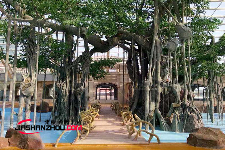 南京楚河城市景觀帶仿真樹裝飾布置選