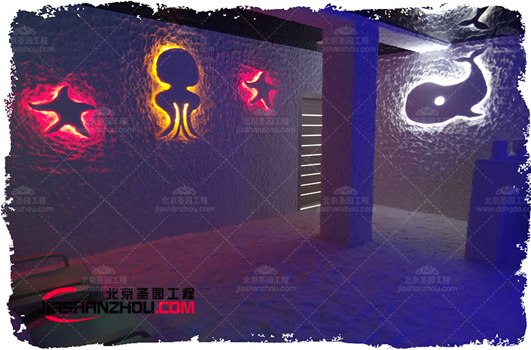 不同的色調(diào)布局讓鹽洞鹽療汗蒸房間感覺(jué)非常個(gè)性化