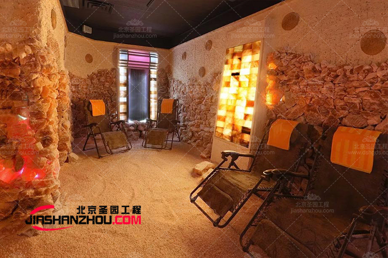 汗蒸房洞穴式鹽療房巧妙運用了微妙的設計元素 前衛而優雅