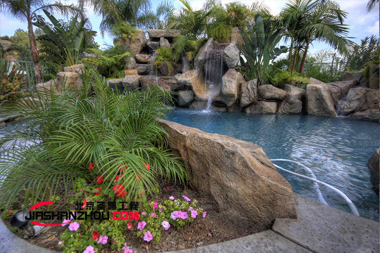 TCP塑石假山水池景觀以創造性再現綠洲感覺而聞名