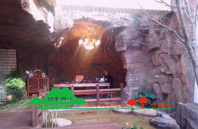 如何選擇塑石假山公司？考慮塑石假山的因素有哪些？