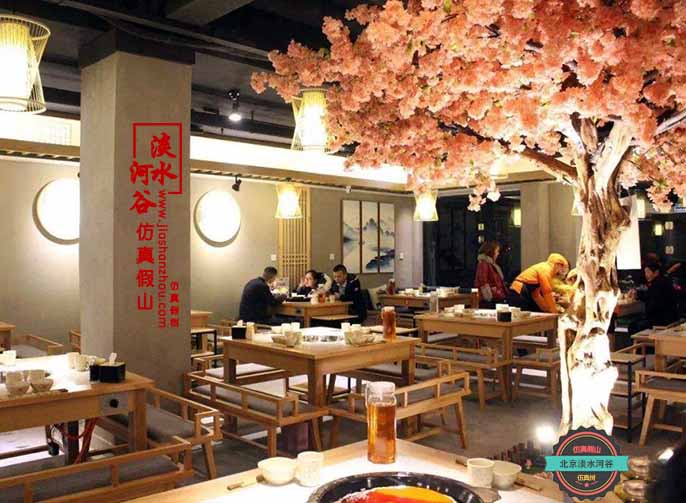 仿真樹裝飾對于改善社區環境的積作用