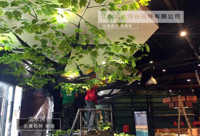 仿真樹包柱子.jpg 仿真樹包柱子