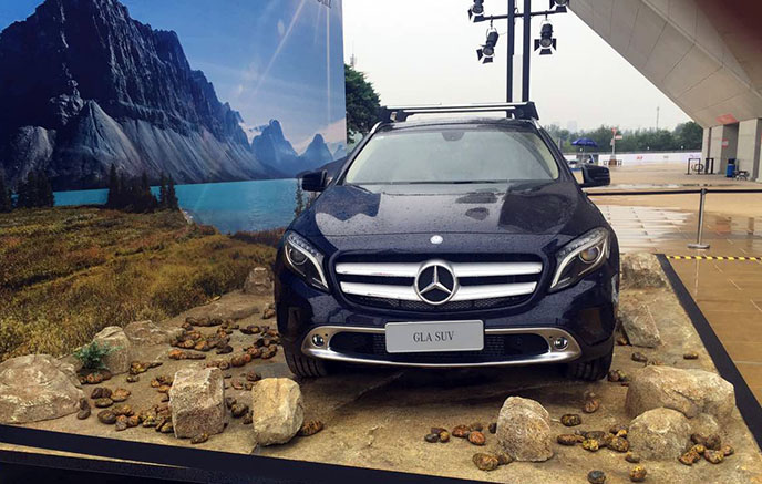 塑石假山.jpg 塑石假山