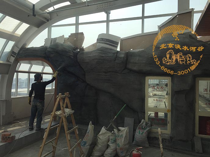 塑石假山.jpg 塑石假山