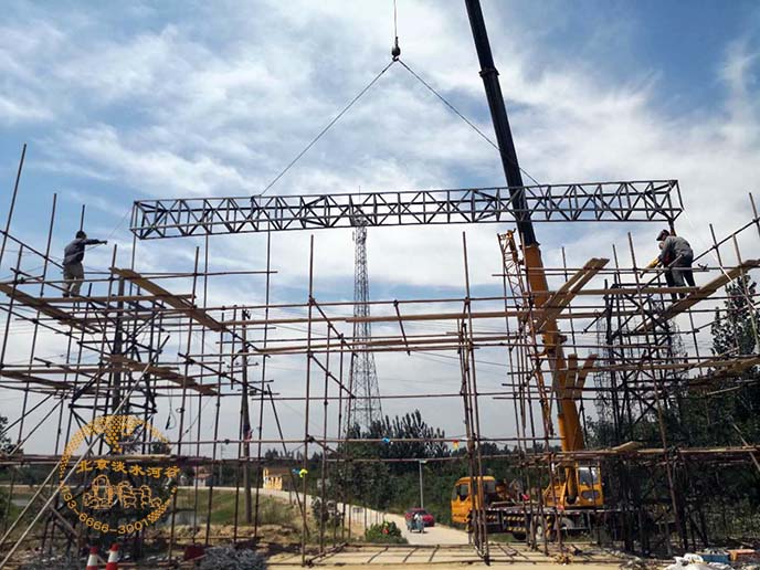 仿真樹大門.jpeg 仿真樹大門