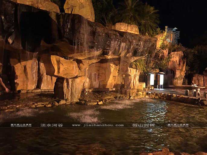 塑石假山.jpg 塑石假山