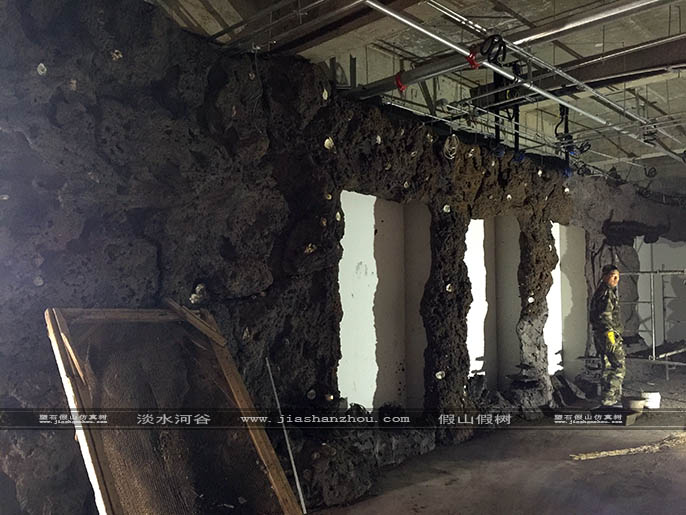 主題洞穴酒店.jpg 主題洞穴酒店