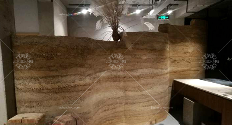 仿真夯土墻.jpg 仿真夯土墻