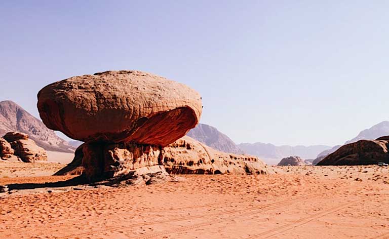 人造假山.jpg 人造假山