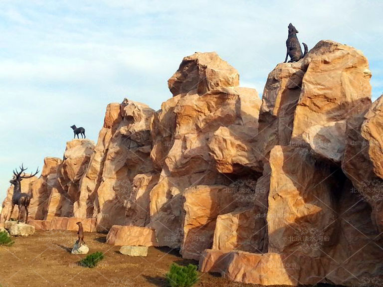 仿真黃臘石假山.jpg 仿真黃臘石假山