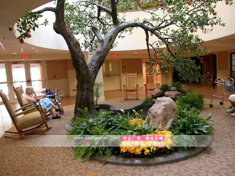 室外假樹.jpg 室外假樹