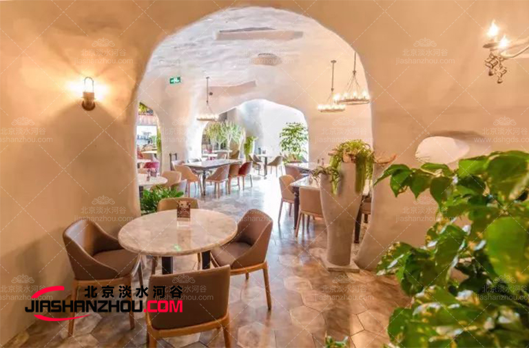 洞穴式旅游客棧.jpg 洞穴式旅游客棧