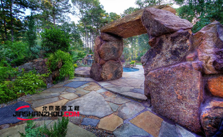 塑石假山.jpg 塑石假山