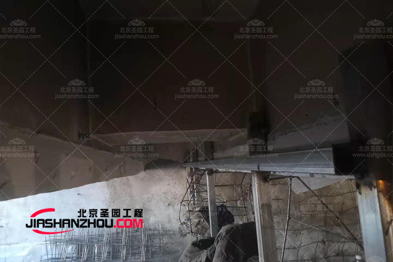 白色鹽洞餐廳.jpg 白色鹽洞餐廳