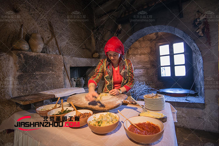 巖洞餐廳.jpg 巖洞餐廳