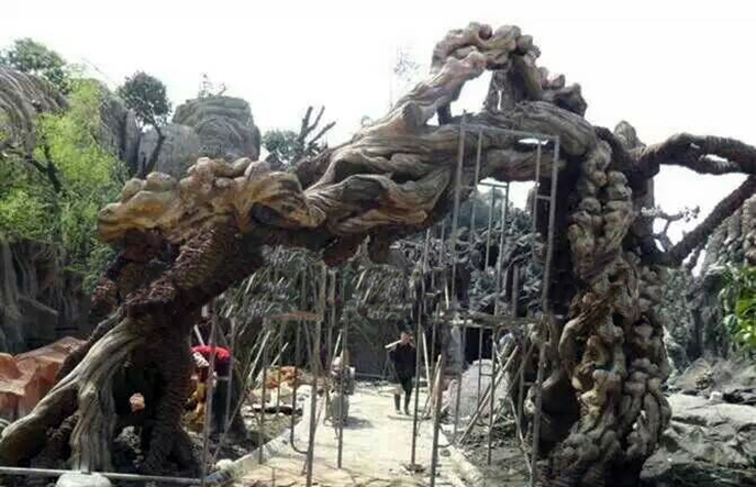 仿真樹(shù)大門(mén).jpg 仿真樹(shù)大門(mén)