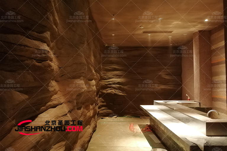 仿真假山.jpg 仿真假山.jpg