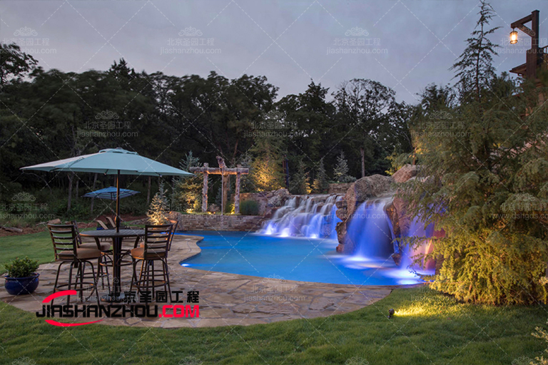 塑石假山.jpg 塑石假山